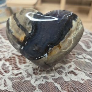 Volcano Agate Heart B